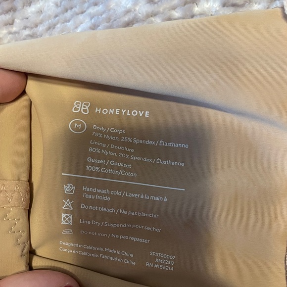 Honey love shapewear size medium. Worn once - Picture 3 of 3